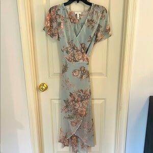 Leith Floral Dress in Light Blue with pink and brown flowers size S